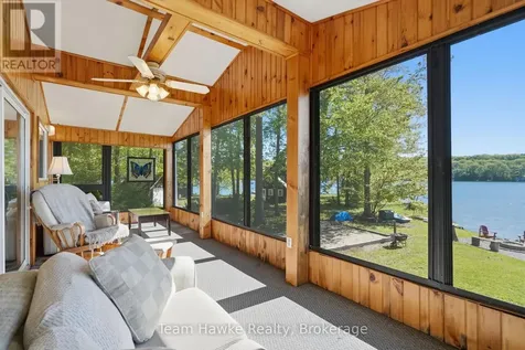 23 Timcourt Drive Tiny ON L9M 0B9