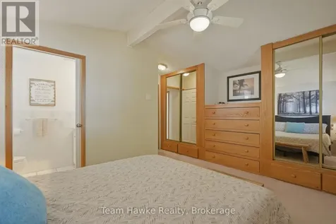 23 Timcourt Drive Tiny ON L9M 0B9