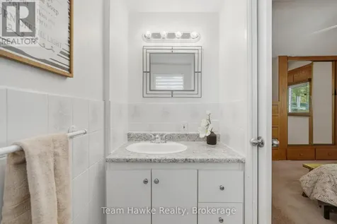 23 Timcourt Drive Tiny ON L9M 0B9