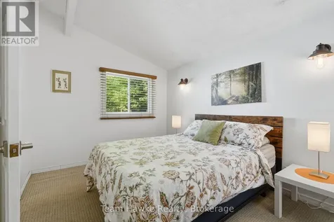 23 Timcourt Drive Tiny ON L9M 0B9