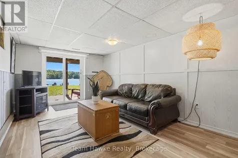 23 Timcourt Drive Tiny ON L9M 0B9