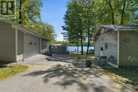 23 Timcourt Drive Tiny ON L9M 0B9