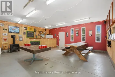 23 Timcourt Drive Tiny ON L9M 0B9