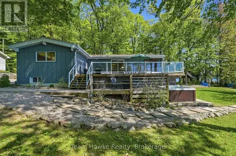 23 Timcourt Drive Tiny ON L9M 0B9