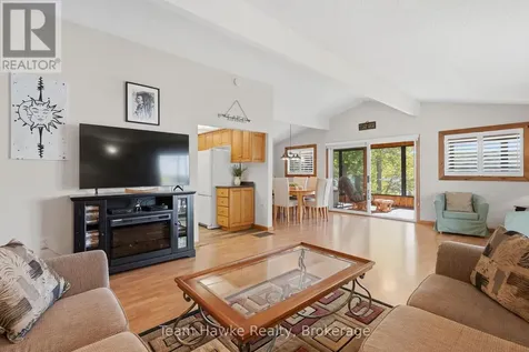 23 Timcourt Drive Tiny ON L9M 0B9