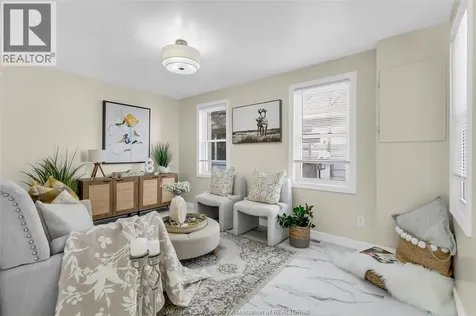 551 Hildegarde Street Windsor ON N8X 2Z4