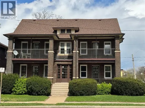 290 Vista Windsor ON N9B 1H9