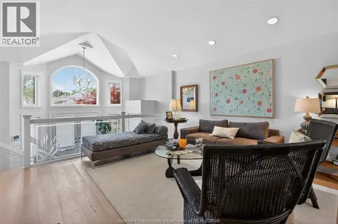 4333 Golfcourse Windsor ON N9G 2P4