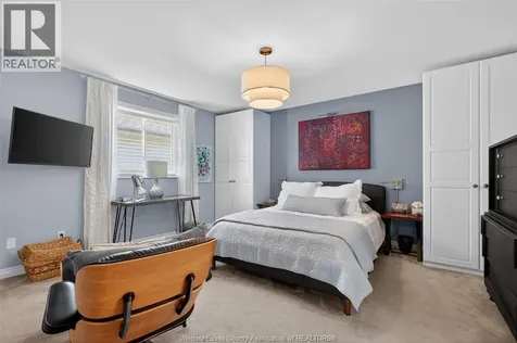 4333 Golfcourse Windsor ON N9G 2P4