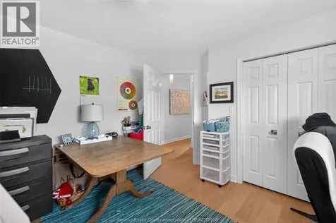 4333 Golfcourse Windsor ON N9G 2P4