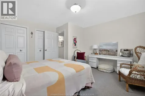 4333 Golfcourse Windsor ON N9G 2P4