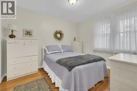 1028 Virginia Windsor ON N8S 2Y7