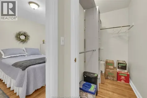 1028 Virginia Windsor ON N8S 2Y7