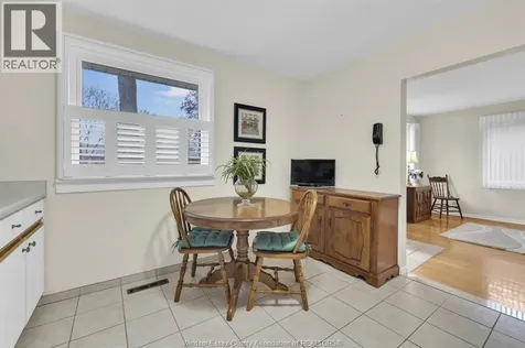 1028 Virginia Windsor ON N8S 2Y7