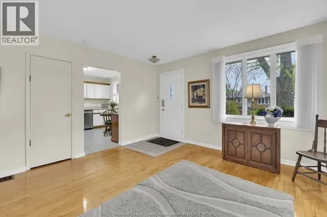 1028 Virginia Windsor ON N8S 2Y7