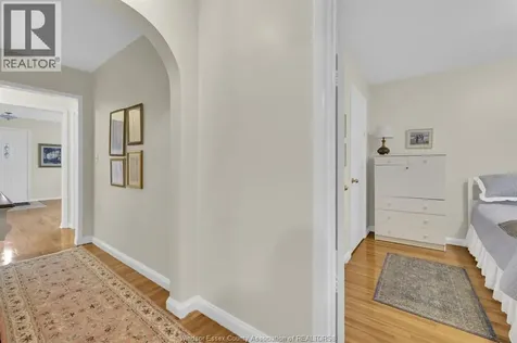 1028 Virginia Windsor ON N8S 2Y7