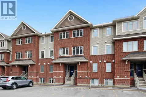 700 Reardon Private Ottawa ON K1V 2K8
