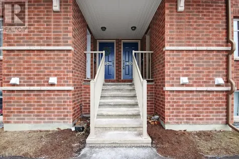 700 Reardon Private Ottawa ON K1V 2K8