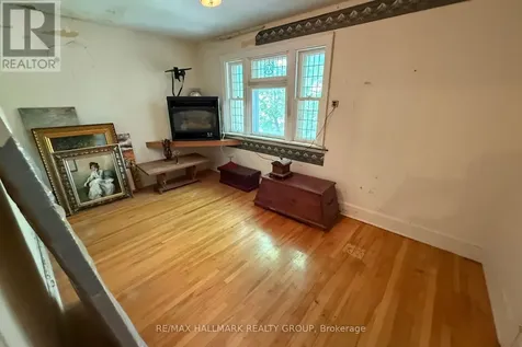 142 Clarendon Avenue Ottawa ON K1Y 0R5