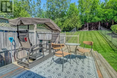 167 Duntroon Circle Ottawa ON K1T 4C8