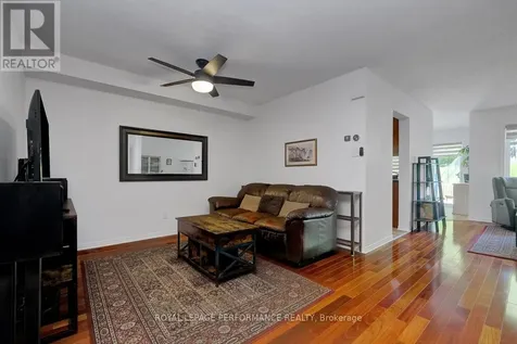 167 Duntroon Circle Ottawa ON K1T 4C8