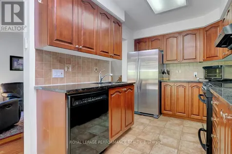 167 Duntroon Circle Ottawa ON K1T 4C8