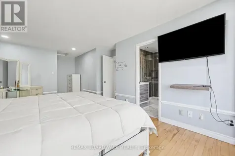 6072 Longleaf Drive Ottawa ON K1W 1G4