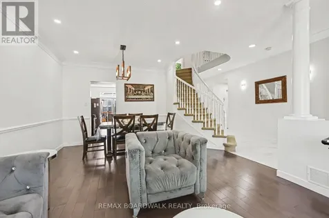 6072 Longleaf Drive Ottawa ON K1W 1G4