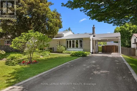 30 Biscayne Crescent Ottawa ON K2E 6Y9