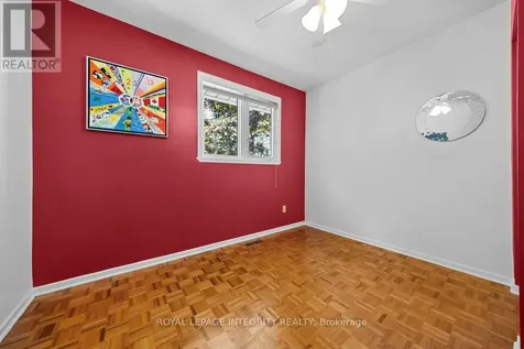 30 Biscayne Crescent Ottawa ON K2E 6Y9