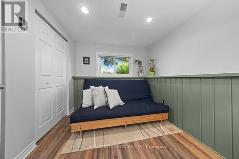30 Biscayne Crescent Ottawa ON K2E 6Y9