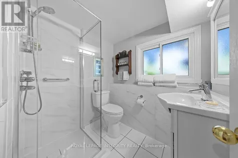 30 Biscayne Crescent Ottawa ON K2E 6Y9