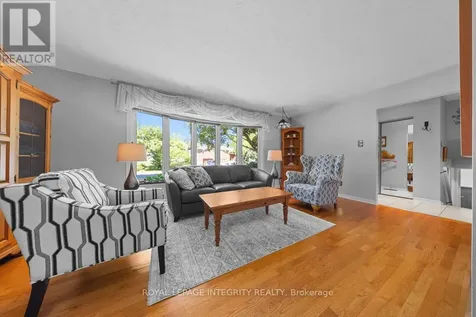 30 Biscayne Crescent Ottawa ON K2E 6Y9
