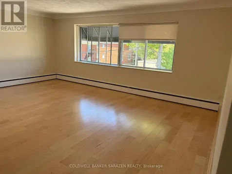684 Tweedsmuir Avenue Ottawa ON K1Z 5P6