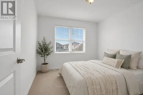 4852 Abbott Street East Ottawa ON K2S 1E7