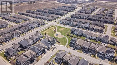4852 Abbott Street East Ottawa ON K2S 1E7