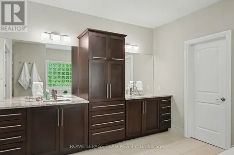 1650 Reindeer Way Ottawa ON K4P 0A2