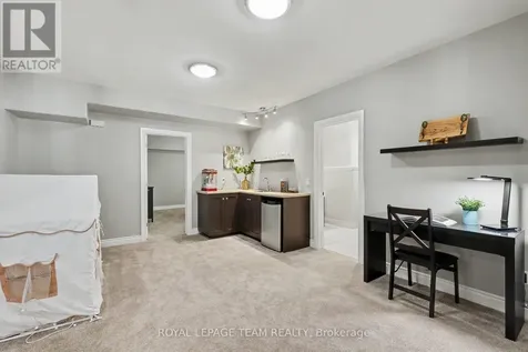 1650 Reindeer Way Ottawa ON K4P 0A2