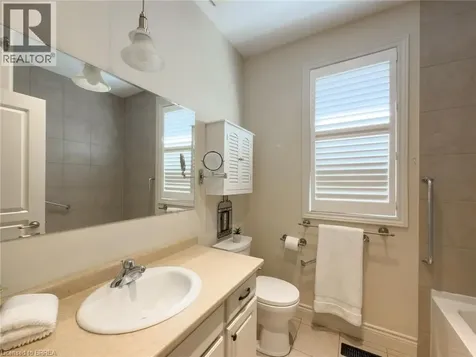 95 North Park Street Brantford ON N3R 4K2