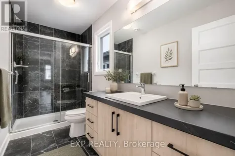 1220 Montblanc Crescent Russell ON K0A 1W0