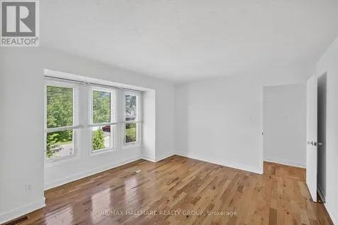 6202 Ravine Way Ottawa ON K1C 2W4