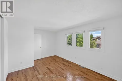 6202 Ravine Way Ottawa ON K1C 2W4