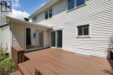 6202 Ravine Way Ottawa ON K1C 2W4