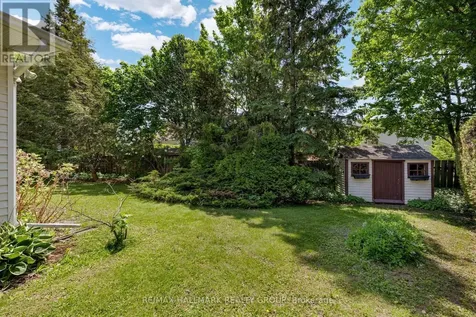 6202 Ravine Way Ottawa ON K1C 2W4