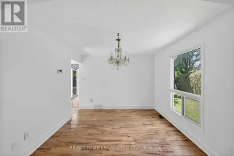 6202 Ravine Way Ottawa ON K1C 2W4