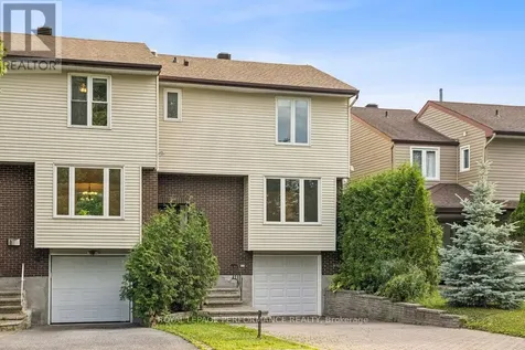 8 Gillespie Crescent Ottawa ON K1V 9X8