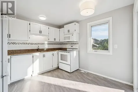 8 Gillespie Crescent Ottawa ON K1V 9X8
