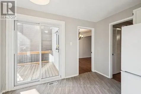 8 Gillespie Crescent Ottawa ON K1V 9X8