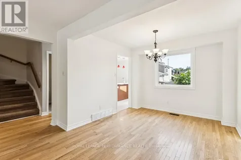 6 Gillespie Crescent Ottawa ON K1V 9X8