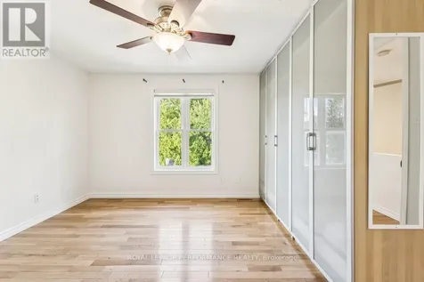 6 Gillespie Crescent Ottawa ON K1V 9X8